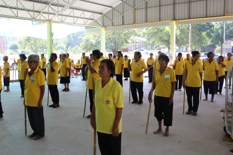 เมื่อวันที่ 5 พ.ย.62 นายอุบล อรรคบุตร ประธานกรรมการ และนายกฤษณา สร้อยแสง ผู้จัดการ ได้เดินทางไปมอบเงินสนับสนุน จำนวนเงิน 5,000 บาท ให้กับนายจรัส ใจแก้ว ผู้อำนวยการศูนย์เป็นผู้รับมอบหลังจากนั้นได้เยี่ยมชมกิจกรรมลำไม้พลอง