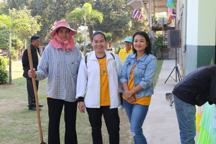 ภาพกิจกรรมบำเพ็ญสาธารณประโยชน์ "เราทำความดีด้วยหัวใจ" เมื่อวันที่ 5 ธันวาคม 2562 ณ โรงเรียนบ้านไผ่(วันครู 2503) สหกรณ์การเกษตรรัตนบุรี จำกัด นำโดยนายอุบล อรรคบุตร ตำแหน่งประธานกรรมการ กรรมการ และเจ้าหน้าที่ได้ไปร่วมกิจกรรมบำเพ็ญสาธารณประโยชน์