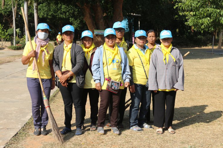 ภาพกิจกรรมบำเพ็ญสาธารณประโยชน์ "เราทำความดีด้วยหัวใจ" เมื่อวันที่ 5 ธันวาคม 2562 ณ โรงเรียนบ้านไผ่(วันครู 2503) สหกรณ์การเกษตรรัตนบุรี จำกัด นำโดยนายอุบล อรรคบุตร ตำแหน่งประธานกรรมการ กรรมการ และเจ้าหน้าที่ได้ไปร่วมกิจกรรมบำเพ็ญสาธารณประโยชน์