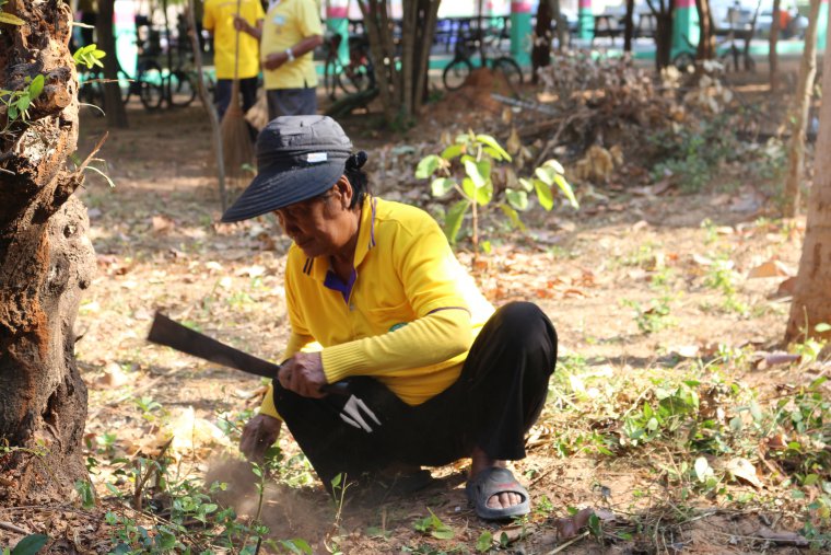 ภาพกิจกรรมบำเพ็ญสาธารณประโยชน์ "เราทำความดีด้วยหัวใจ" เมื่อวันที่ 5 ธันวาคม 2562 ณ โรงเรียนบ้านไผ่(วันครู 2503) สหกรณ์การเกษตรรัตนบุรี จำกัด นำโดยนายอุบล อรรคบุตร ตำแหน่งประธานกรรมการ กรรมการ และเจ้าหน้าที่ได้ไปร่วมกิจกรรมบำเพ็ญสาธารณประโยชน์
